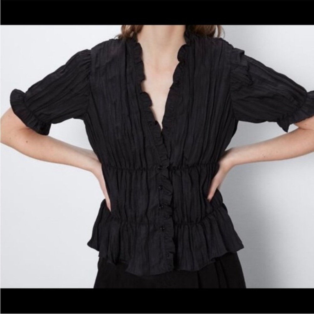 Zara NWT Pleated Black Ruffled Button-Up short Sleeve Blouse- size S